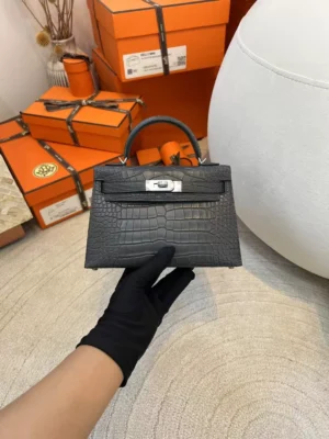 Hermes Boutique Mini Kelly 19CM Matte Alligator 88 Gris Graphite Silver Hardware