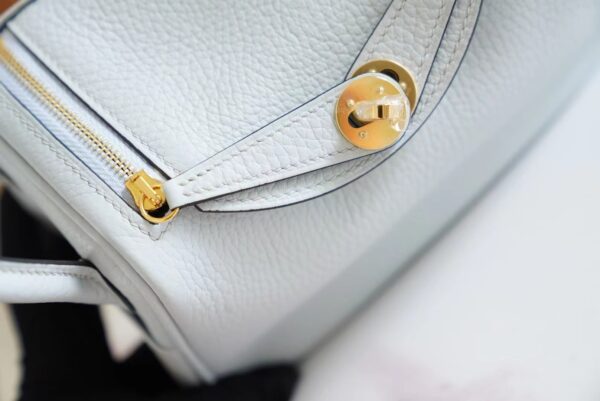Hand Stitch Hermes Mini Lindy19CM 08 Blue Brume Clemence Leather Gold Hardware