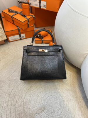 9fb3e3f84bc368b Qatar Doha Hermes Kelly Sellier 25CM Lizard Leather 89 Noir Rose Gold Hardware