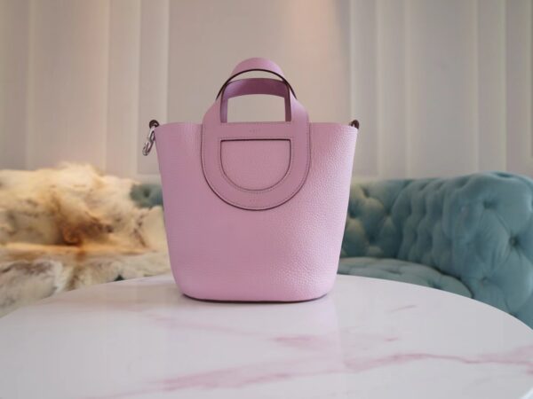 Hand Stitching Hermes Clemence In The Loop Pouch X9 Mauve Sylvestre Silver Hardware