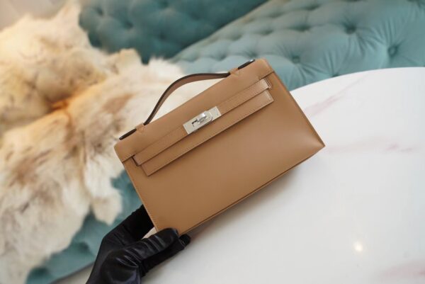 Full Handmade Hermes Kelly Pochette 22cm 0M Chai Swift Leather Silver Hardware
