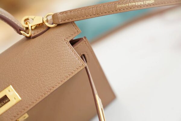 Full Handmade Hermes Mini Kelly19CM 2J Quebracho Chevre Leather Gold Hardware