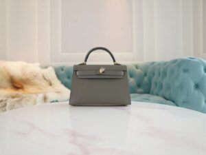 a92f61139e57509 New Arrival Hermes Mini Kelly Clutch19CM 0L Gris Meyer Epsom Leather Gold Hardware