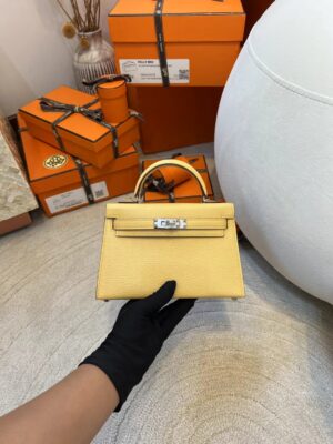 a9c8dcb09cabcca Hong Kong Hermes Mini Kelly 19CM Chevre Leather 1S Foin Silver Hardware