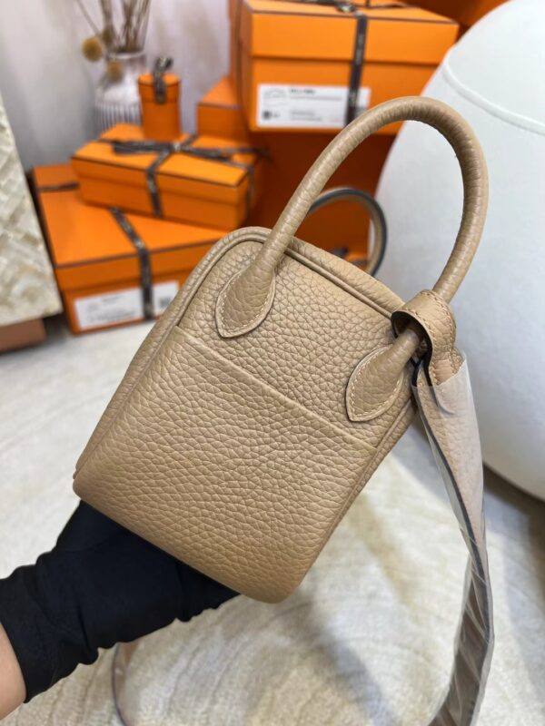 Handmade Hermes Mini Lindy 19 Clemence 0M Chai Gold Hardware
