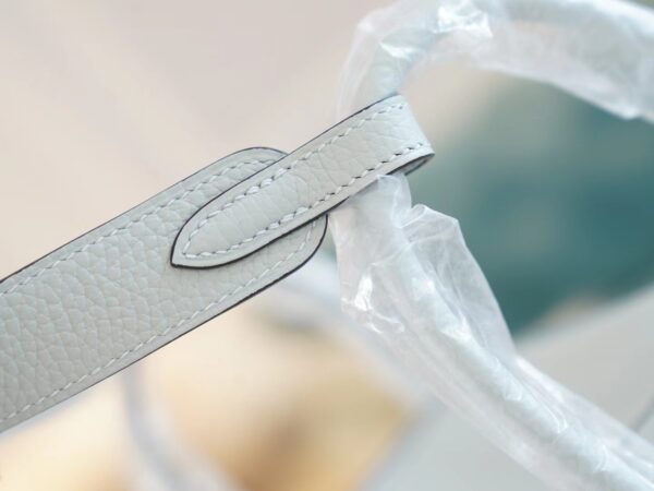 Hand Stitch Hermes 08 Blue Pale Clemence Leather Lindy Bag26CM Silver Hardware