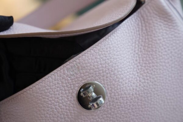 New Arrival Hermes Lindy 26CM 09 Mauve Pale Clemence Leather Silver Hardware