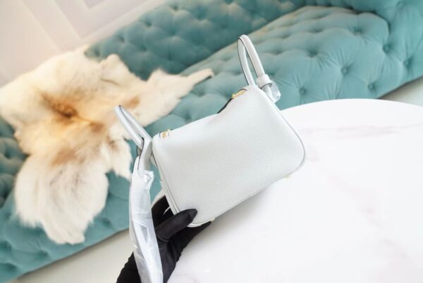 Hand Stitch Hermes Mini Lindy19CM 08 Blue Brume Clemence Leather Gold Hardware
