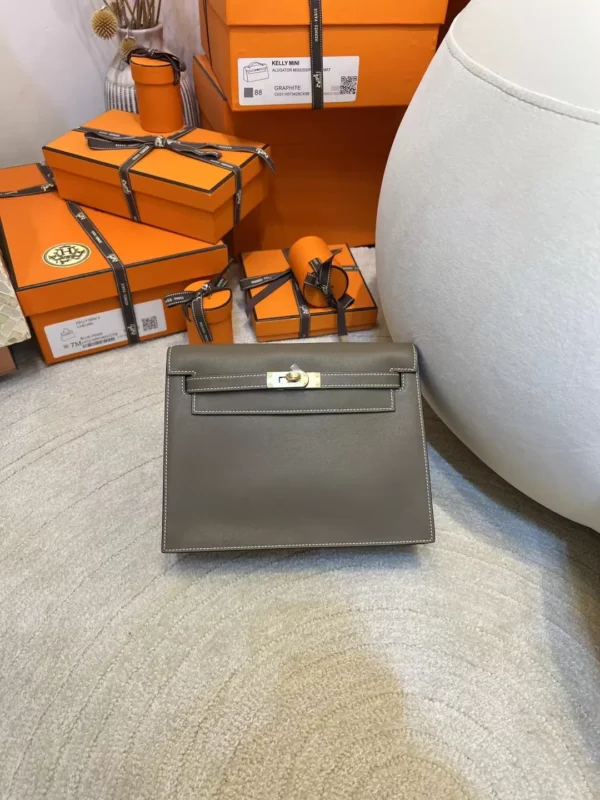 USA Washington Hermes 18 Etoupe Swift Kelly Danse 22 Gold Hardware