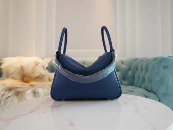 Hermes Shop Lindy 26CM Clemence S4 Deep Blue Silver Hardware