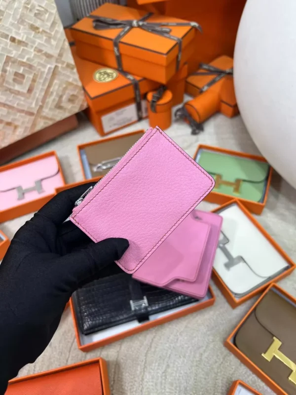 Qatar Doha Hermes Chevre Leather 5P Pink Roulis Slim Wallet Silver Hardware