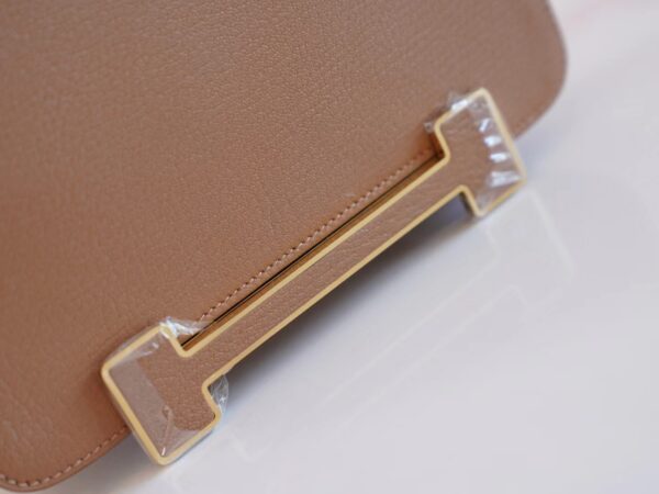 Australia Canberra Hermes Geta 20CM Chevre Mysore 2J Quebracho Gold Hardware