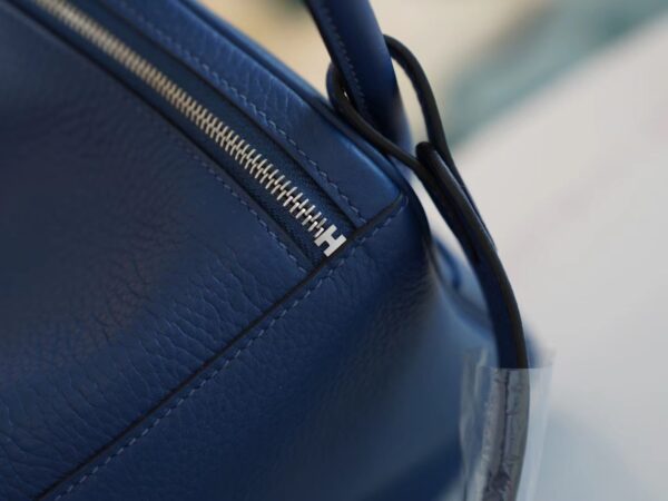 Hermes Shop Lindy 26CM Clemence S4 Deep Blue Silver Hardware