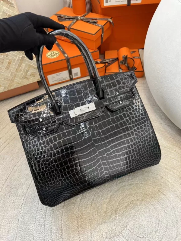 Hermes Boutique 89 Noir Birkin 30CM Shiny Porosus Crocodile Silver Hardware