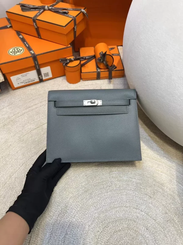 Hermes Kelly Danse 22CM 63 Vert Amande Evercolor Leather Silver Hardware