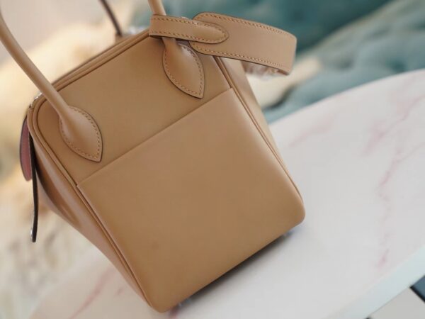 New Hermes Lindy 26CM Swift 0M Chai / 3Q Rose Sakura Silver Hardware