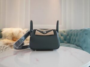 d354f3696dfd6d9 Hermes Factory Mini Lindy 19CM Clemence CK63 Amande Silver Hardware