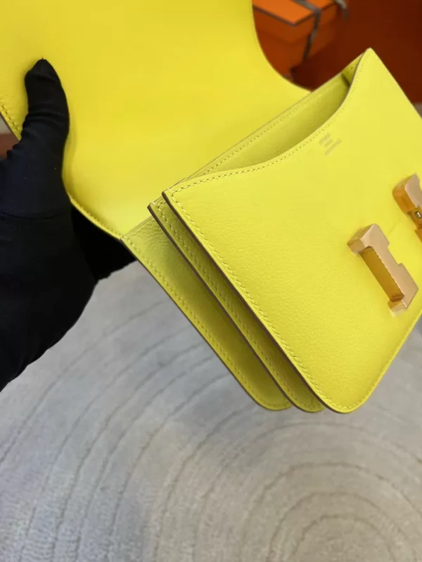 Hermes Boutique Constance 19CM 9R Lime Evercolor Rose Gold Hardware