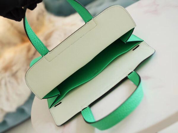 Australia Sydney Hermes Halzan 25CM Clemence 0Z Vert Fizz/ 0S Vert Fizz Silver Hardware