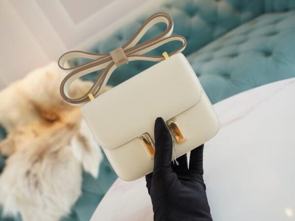 Hermes Handmade Boutique C10 Craie Epsom Leather Constance14cm Gold Hardware