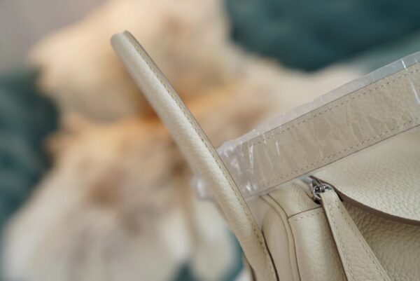 New Arrival Hermes Lindy 26CM CK10 Craie Clemence Leather Silver Hardware