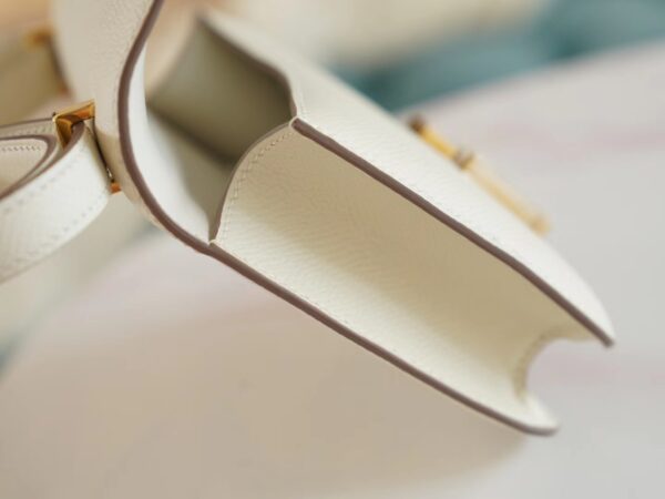 Hermes Handmade Boutique C10 Craie Epsom Leather Constance14cm Gold Hardware