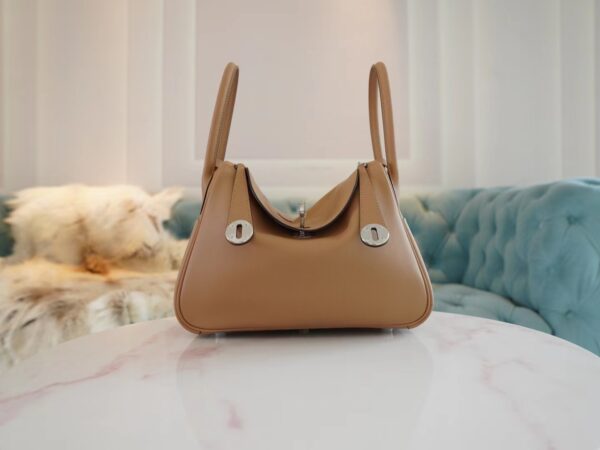 New Hermes Lindy 26CM Swift 0M Chai / 3Q Rose Sakura Silver Hardware