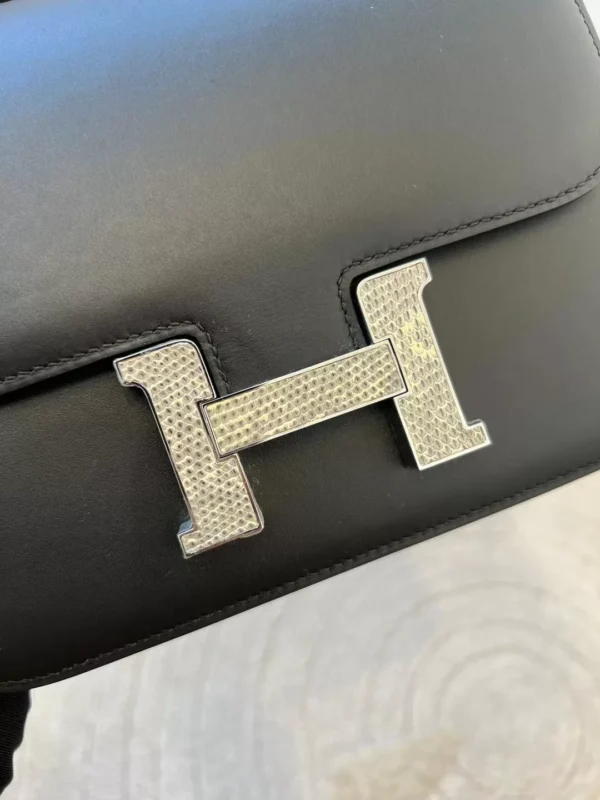 Hermes 89 Noir Sombrero Matte Box Constance 19CM Lizard Buckle