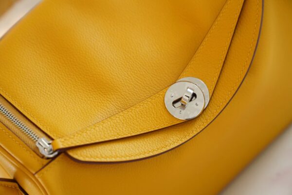 Wholesale Hermes Lindy 26CM 9D Amber Evercolor Leather Shoulder Bag Silver Hardware