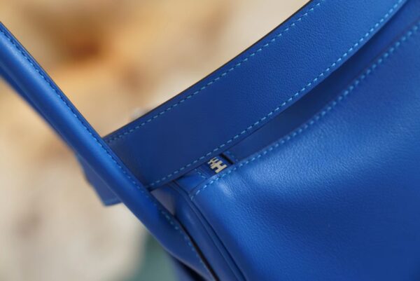 Wholesale Hermes Blue France Lindy 26CM Swift Leather Silver Hardware