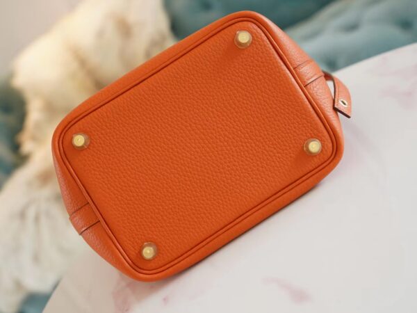 Hong Kong Hermes Picotin 18CM Clemence 0X Orange Minium Gold Hardware