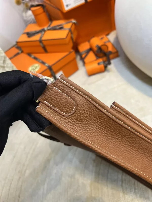 Qatar Doha Hermes 37 Gold Evelyne 29CM Clemence Leather Gold Hardware