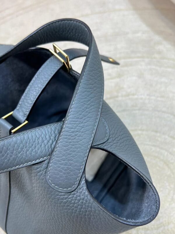 Hermes 63 Vert Amande Clemence Leather Picotin 18CM Gold Hardware