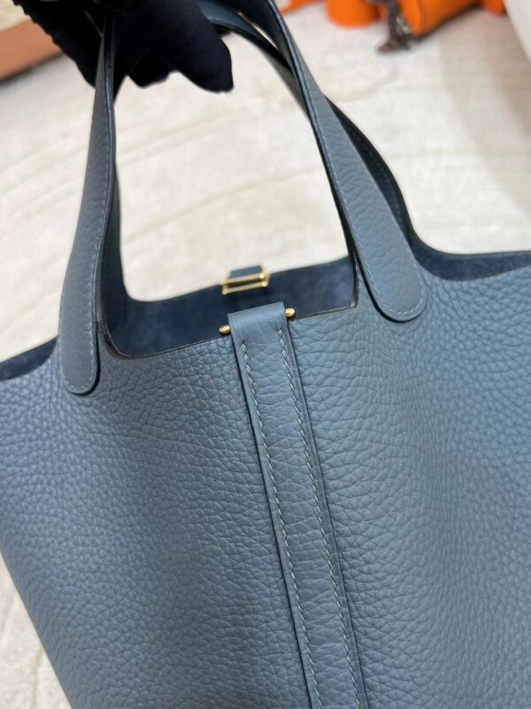 Hermes 63 Vert Amande Clemence Leather Picotin 18CM Gold Hardware