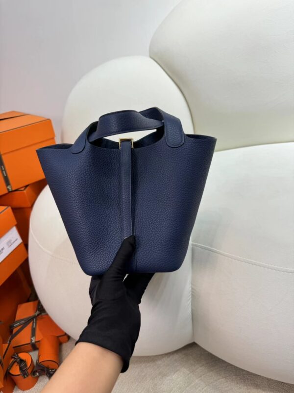 Hermes 7K Blue Saphir Clemence Leather Picotin 18CM