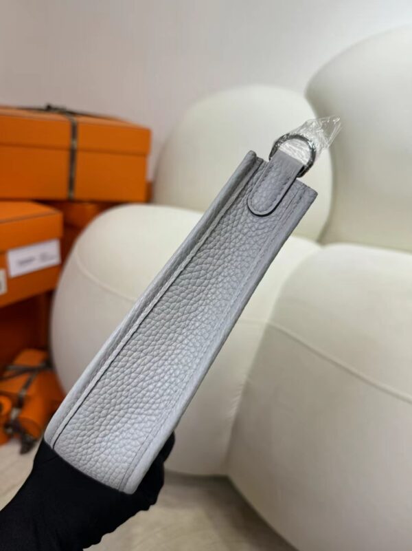 Kuwait Hermes Clemence Leather 08 Blue Pale Mini Evelyne 16CM Silver Hardware