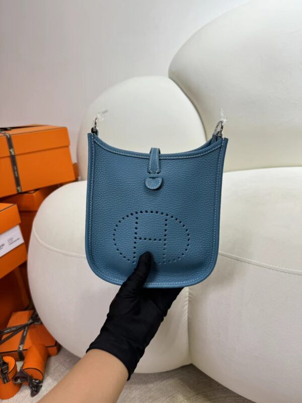 Taiwan Hermes Mini Evelyne 16CM Clemence Leather D2 Blue Jean Silver Hardware
