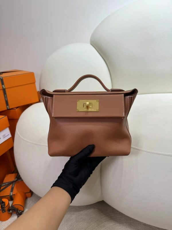 Hong Kong Hermes Kelly 2424 Mini 37 Gold Evercolor Leather Gold Hardware