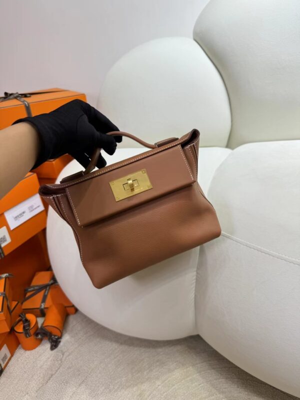 Hong Kong Hermes Kelly 2424 Mini 37 Gold Evercolor Leather Gold Hardware