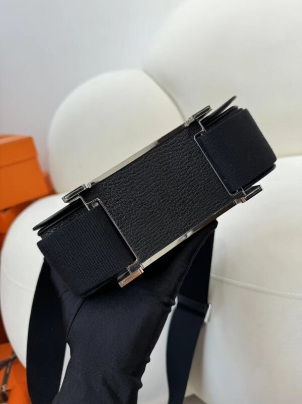 Kuwait Hermes Bag Geta 20CM Chevre Leather 89 Noir Gold Hardware