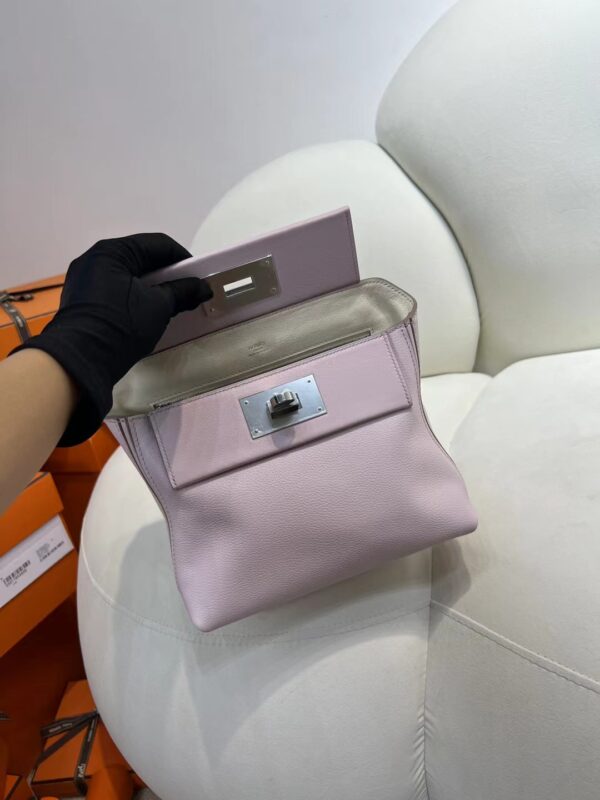 Hermes Boutique Kelly 2424 Mini Evercolor Leather 09 Mauve Pale Silver Hardware