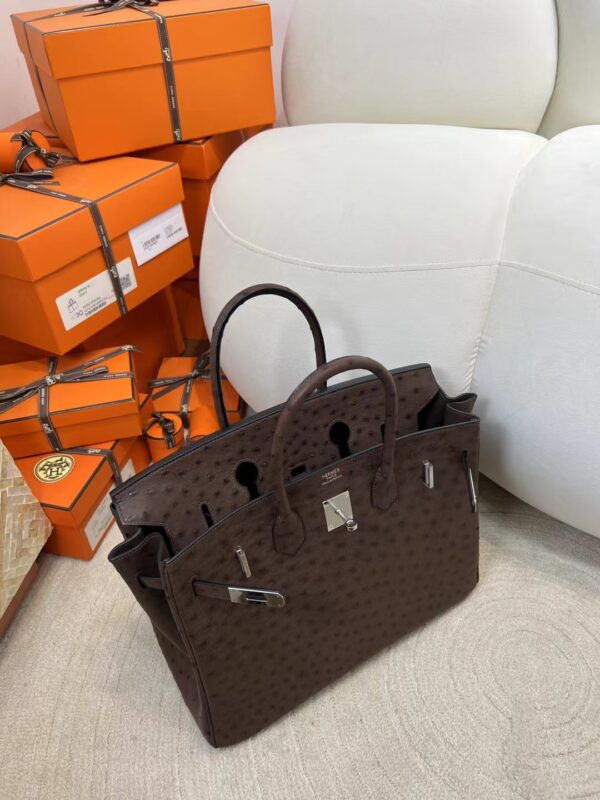 Hermes Boutique Birkin 35CM Chocolate KK Ostrich Silver Hardware