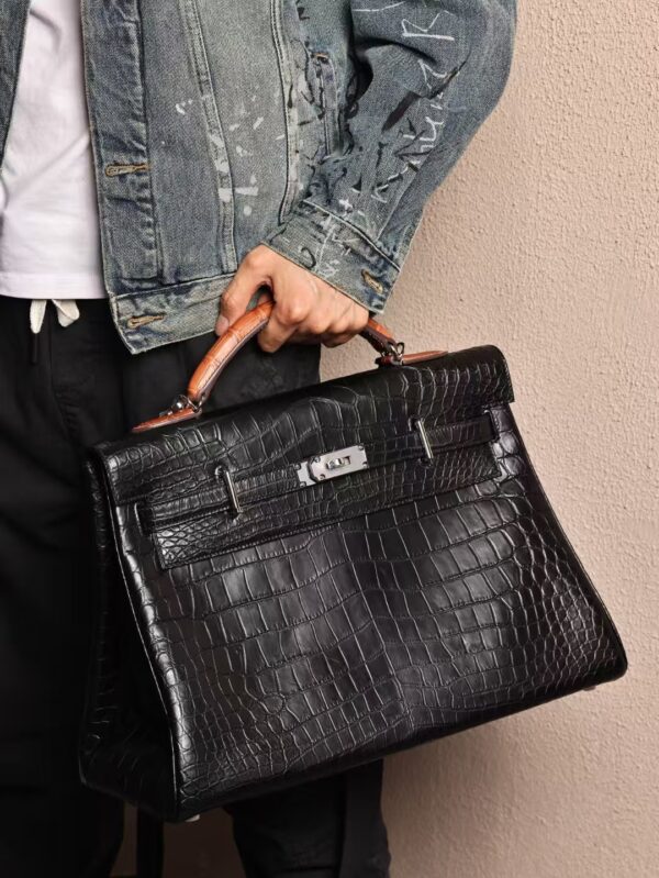 GPC Mode CK89 Black / CK37 Gold Matte Niloticus Crocodile Kelly Maxi 42CM Men’s Bag SHW