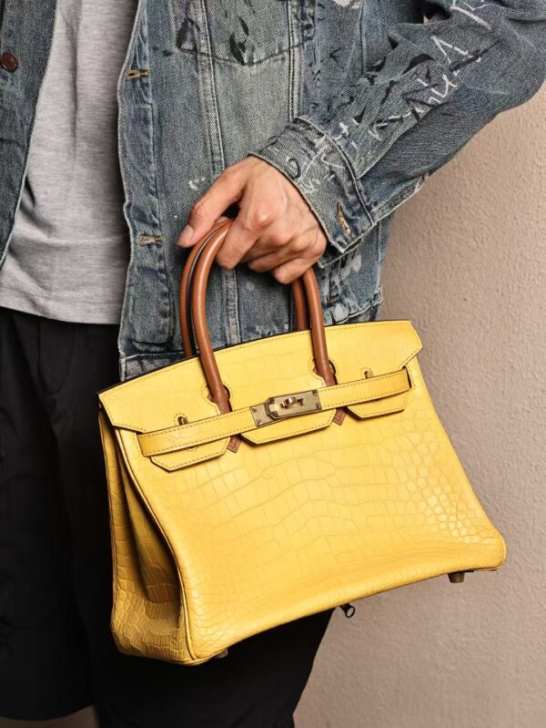 GPC Mode Hermes Birkin 30CM 9O Jaune De Naples Matte Crocodile Gold Handles GHW
