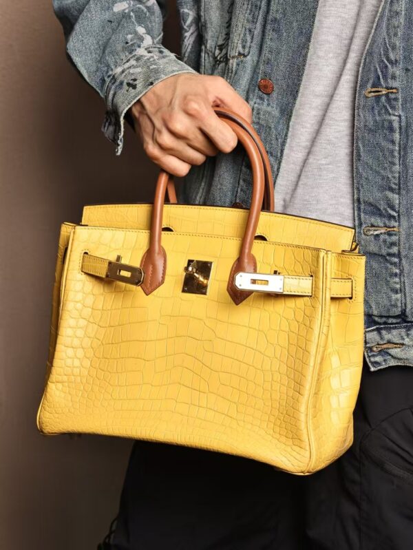 GPC Mode Hermes Birkin 30CM 9O Jaune De Naples Matte Crocodile Gold Handles GHW