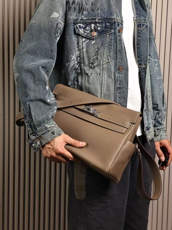 GPC Mode Kelly Messenger 33CM Togo Leather CK18 Etoupe PHW