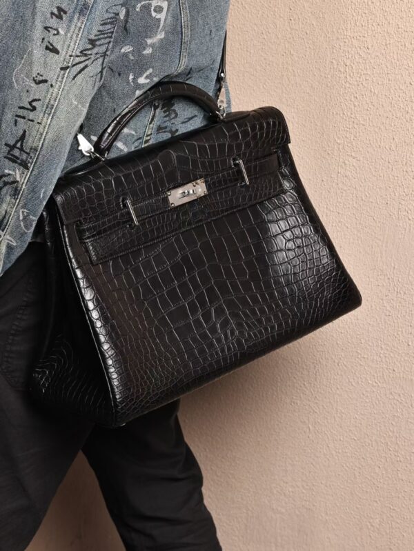 GPC Mode Luxury Men’s Bag Matte Niloticus Crocodile Kelly Maxi 42CM CK89 Black GHW