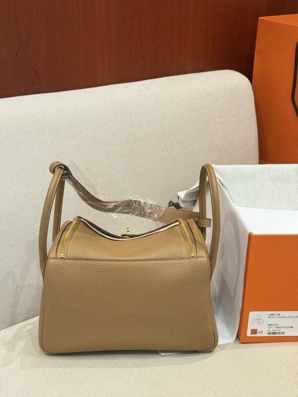GPC Mode Lindy 26CM Women’s Shoulder Bag TC Leather 4B Biscuit GHW