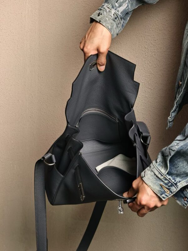 GPC Mode Men’s Shoulder Bag Kelly Messenger 33CM Gris Misty Togo Leather PHW