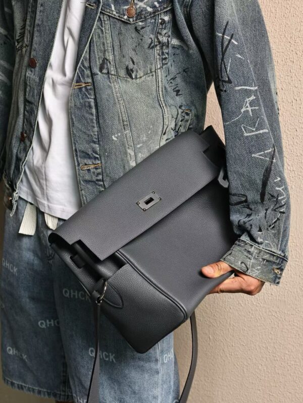 GPC Mode Men’s Shoulder Bag Kelly Messenger 33CM Gris Misty Togo Leather PHW